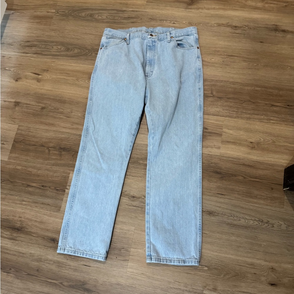 “Wrangler Cowboy Cut Jeans - 38x32 | Classic Western Fit”